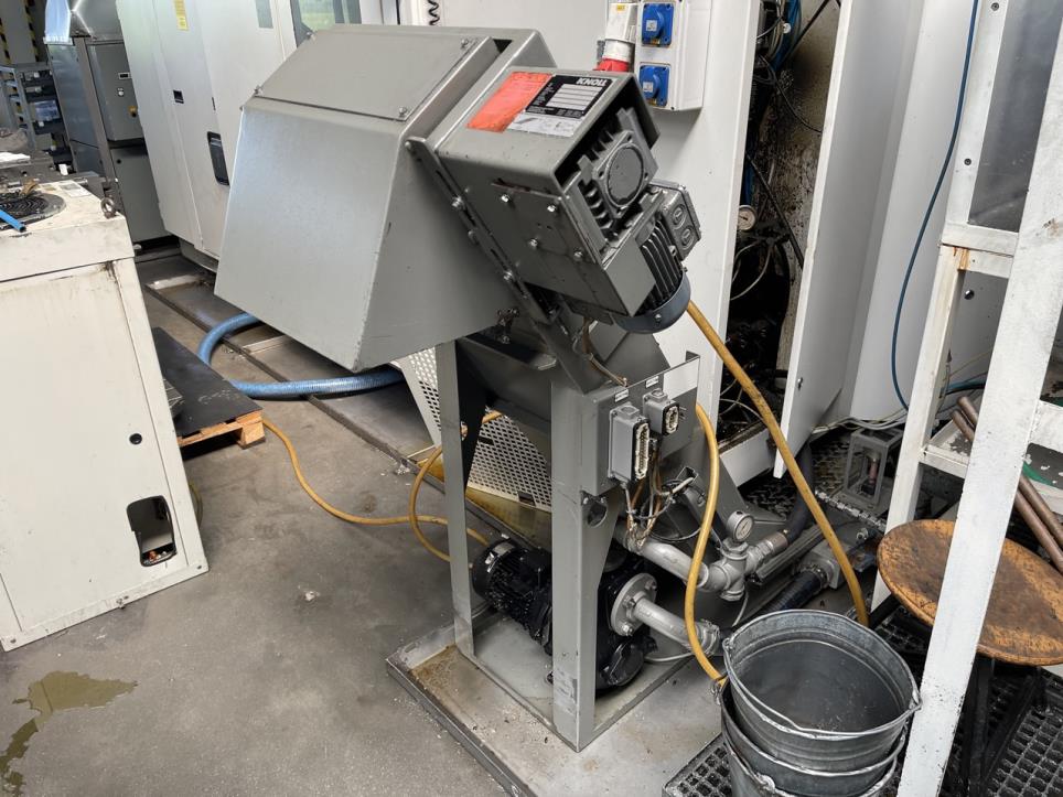 Obróbka metali i inne maszyny dostawcy z branży motoryzacyjnej-4